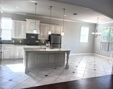 870 Sagebrush Drive - Photo Thumbnail 3