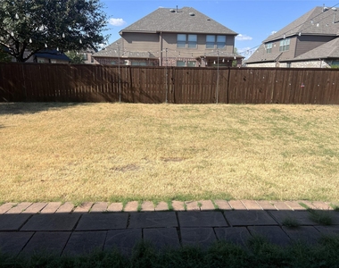 870 Sagebrush Drive - Photo Thumbnail 16