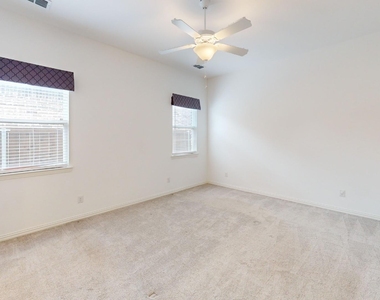 3285 Dover Drive - Photo Thumbnail 13