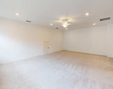 3285 Dover Drive - Photo Thumbnail 8