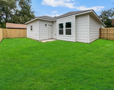 4615 Roberts Avenue - Photo Thumbnail 19