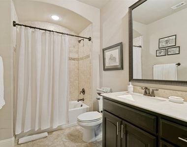 417 Chestnut Lane - Photo Thumbnail 21
