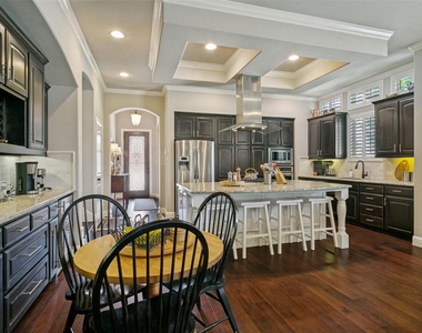 417 Chestnut Lane - Photo Thumbnail 9