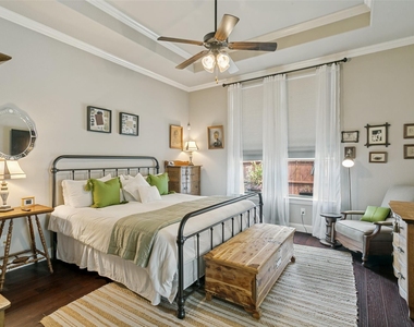 417 Chestnut Lane - Photo Thumbnail 11