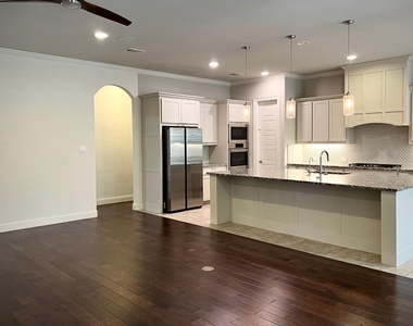 880 Saint Peter Lane - Photo Thumbnail 9