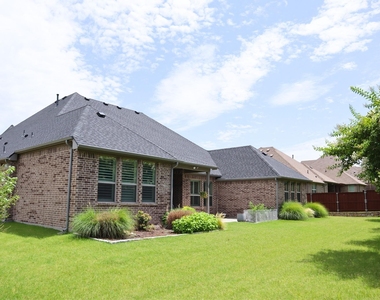 880 Saint Peter Lane - Photo Thumbnail 38