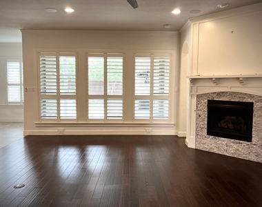 880 Saint Peter Lane - Photo Thumbnail 8