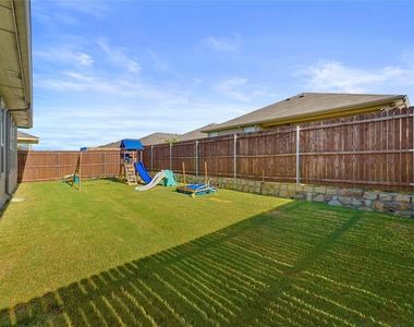 821 Shepperton Way - Photo Thumbnail 26
