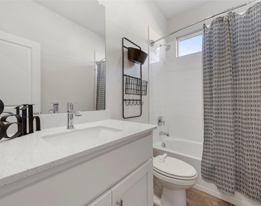 821 Shepperton Way - Photo Thumbnail 3