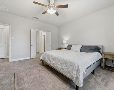 821 Shepperton Way - Photo Thumbnail 11