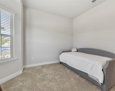 821 Shepperton Way - Photo Thumbnail 2