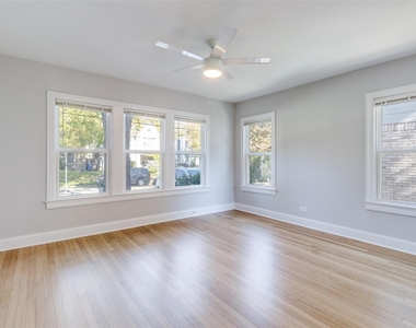 5936 La Vista Drive - Photo Thumbnail 9