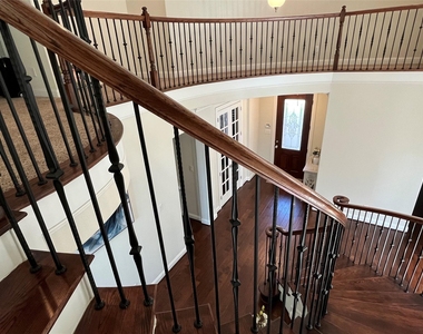 965 Holt Lane - Photo Thumbnail 5