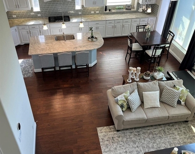 965 Holt Lane - Photo Thumbnail 8