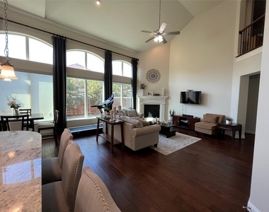965 Holt Lane - Photo Thumbnail 3