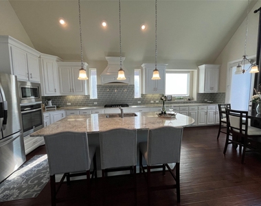 965 Holt Lane - Photo Thumbnail 14
