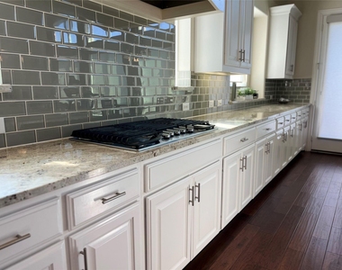 965 Holt Lane - Photo Thumbnail 12
