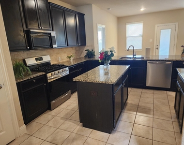 3812 Tunstall Drive - Photo Thumbnail 2