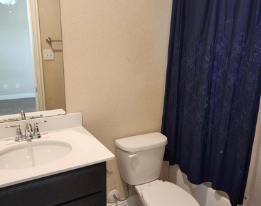 3812 Tunstall Drive - Photo Thumbnail 13