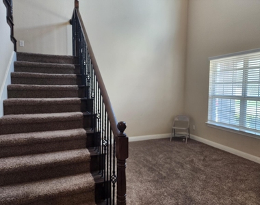 3812 Tunstall Drive - Photo Thumbnail 4