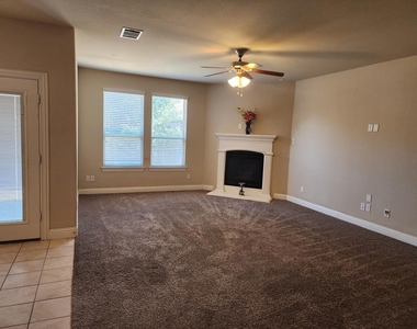 3812 Tunstall Drive - Photo Thumbnail 5