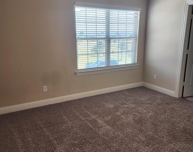 3812 Tunstall Drive - Photo Thumbnail 17