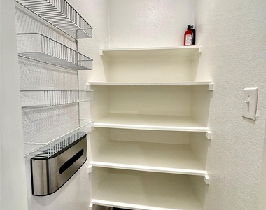 3615 Brazos Street - Photo Thumbnail 10