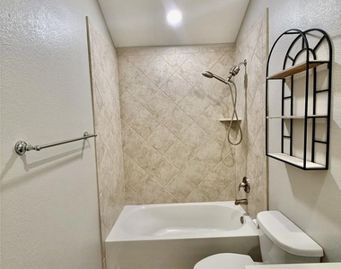 3615 Brazos Street - Photo Thumbnail 23