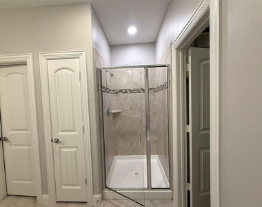 3615 Brazos Street - Photo Thumbnail 30