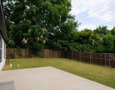 5549 Bluffman Drive - Photo Thumbnail 14