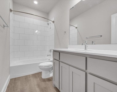 1017 Fairhaven Drive - Photo Thumbnail 22