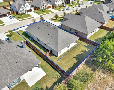 1017 Fairhaven Drive - Photo Thumbnail 27