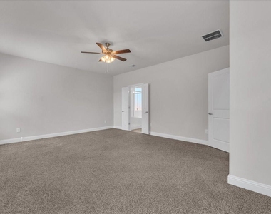 1017 Fairhaven Drive - Photo Thumbnail 16
