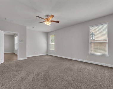 1017 Fairhaven Drive - Photo Thumbnail 15