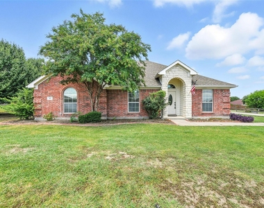 113 Shumard Drive - Photo Thumbnail 1