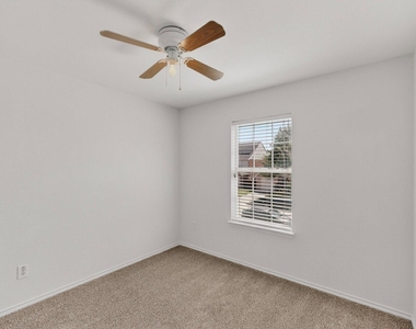 321 Stephanie Street - Photo Thumbnail 26