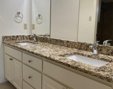 3346 Lanarc Drive - Photo Thumbnail 12