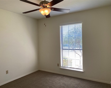 3346 Lanarc Drive - Photo Thumbnail 9