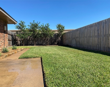 3346 Lanarc Drive - Photo Thumbnail 16