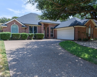3120 Steve Drive - Photo Thumbnail 2