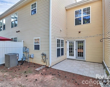 10978 Princeton Village Drive - Photo Thumbnail 13