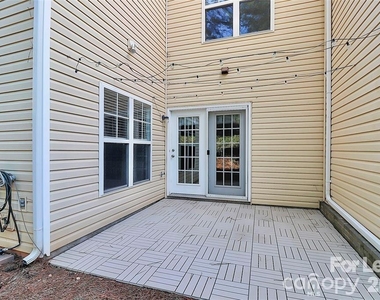 10978 Princeton Village Drive - Photo Thumbnail 12