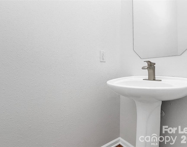 10978 Princeton Village Drive - Photo Thumbnail 6