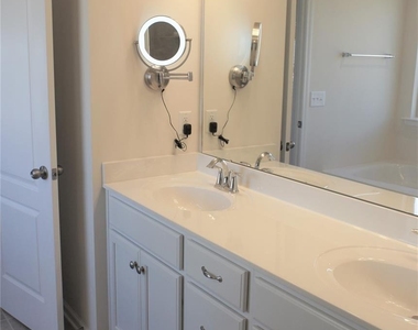 1006 Hudson Mill Drive - Photo Thumbnail 40