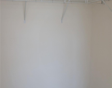 1006 Hudson Mill Drive - Photo Thumbnail 28