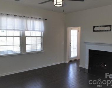 1006 Hudson Mill Drive - Photo Thumbnail 14