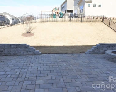 1006 Hudson Mill Drive - Photo Thumbnail 44