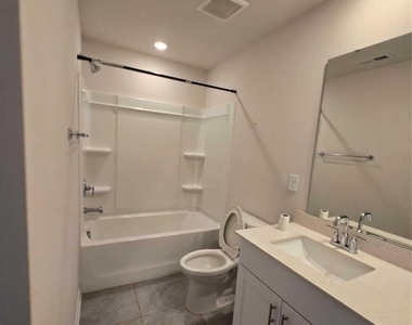 433 Cranford Drive - Photo Thumbnail 7