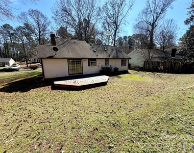 6621 Goldfinch Road - Photo Thumbnail 22