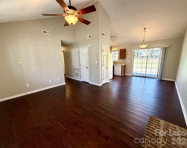 6621 Goldfinch Road - Photo Thumbnail 3